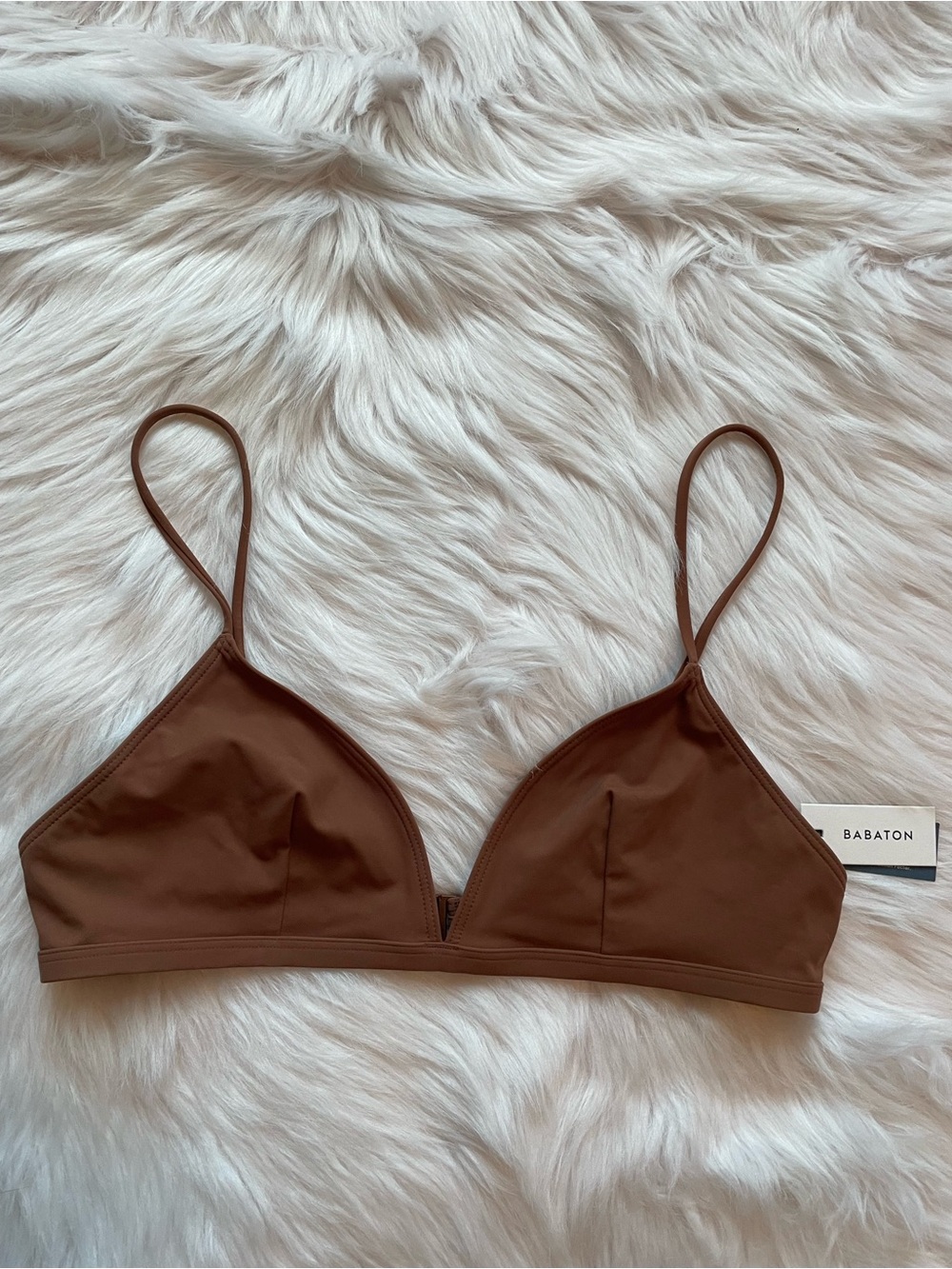 NWT Babaton Aritzia triangle bikini top swim top women’s M medium brown bathing